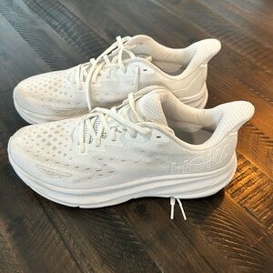 Men’s Hoka Clifton, worn less then 6 times